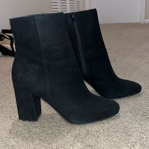 Lucky Brand Booties 8.5 black suede